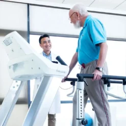 Dyaco Reha-Laufband 7.0T MED -Cardio Fitness Verkäufe dyaco reha laufband 70T lifestyle 2025