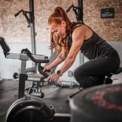 Half Human HIIT Bike Ergometer -Cardio Fitness Verkäufe half human hiit bike ergometer lifestyle 2 2000x1334 2025