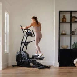 NordicTrack Ellipsentrainer AirGlide 14i -Cardio Fitness Verkäufe nordictrack ellipsentrainer airglide 14i lifestyle 9 1500x1500 2024