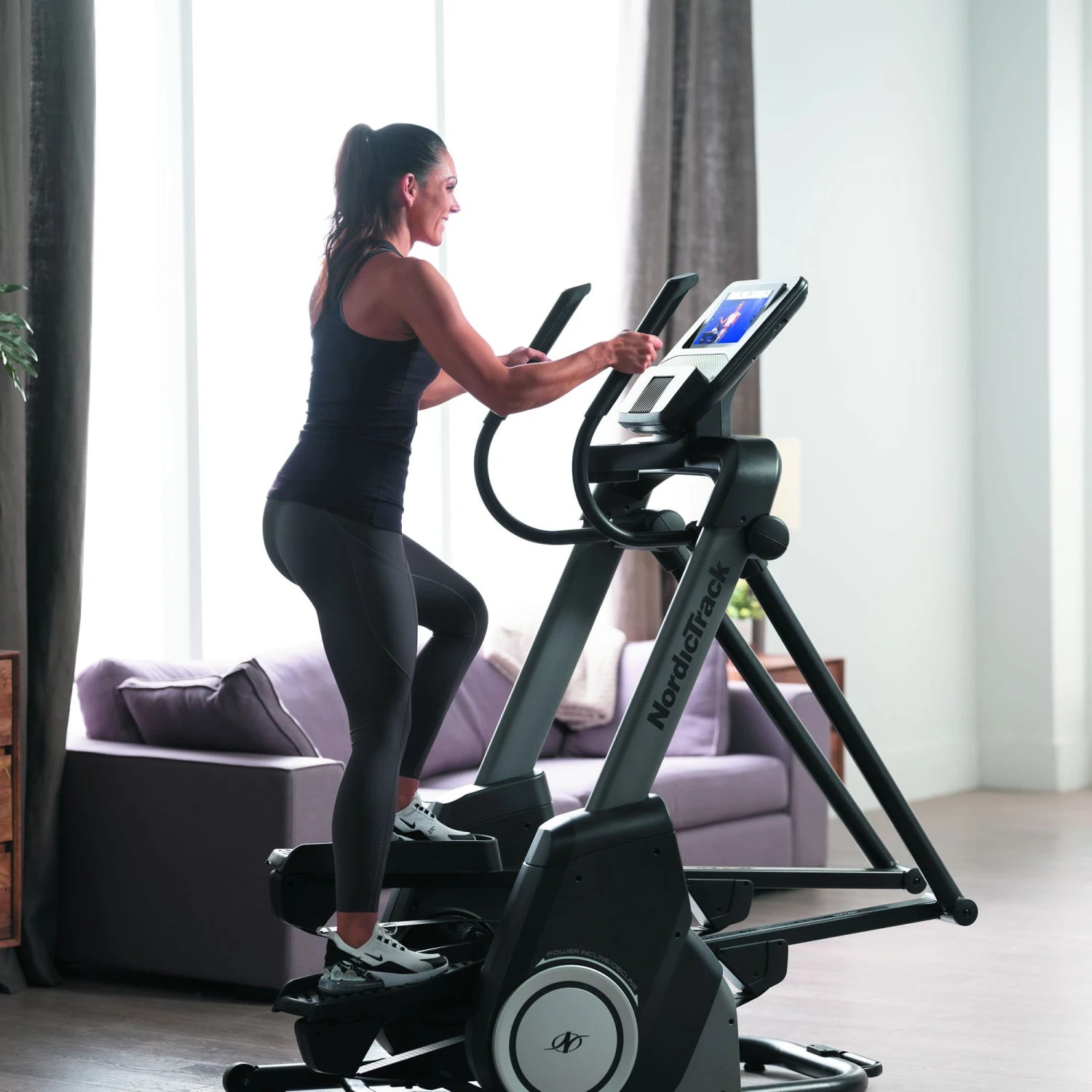 NordicTrack Crosstrainer FS10i FreeStride Trainer 2 NordicTrack Crosstrainer FS10i FreeStride Trainer – Bild 2