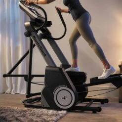 NordicTrack Crosstrainer FS14i FreeStride Trainer -Cardio Fitness Verkäufe nordictrack fs14i freestride trainer crosstrainer ellipsentrainer lifestyle 3 2000x2000 2023
