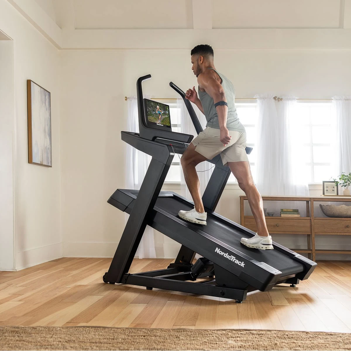 NordicTrack Incline X16 Laufband 9 NordicTrack Incline X16 Laufband – Bild 9