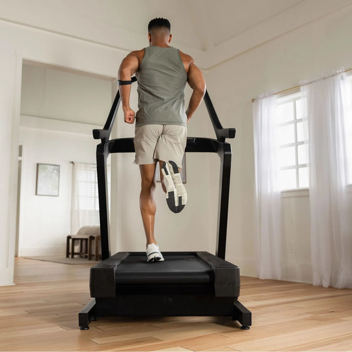 NordicTrack Incline X16 Laufband 10 NordicTrack Incline X16 Laufband – Bild 10