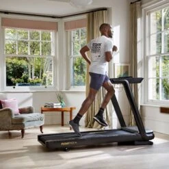 Reebok FR20z Floatride Laufband 25 Reebok FR20z Floatride Laufband -Cardio Fitness Verkäufe reebook laufband fr20z schwarz lifestyle 2000x2000 2024