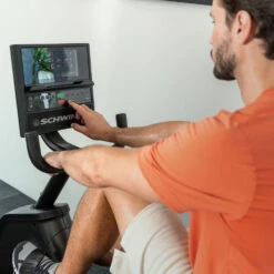 Schwinn Liegeergometer 590R -Cardio Fitness Verkäufe schwinn 590r liegerad lifestyle lcd konsole 1000x1000 2023