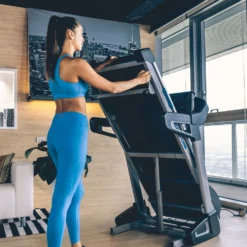 XTERRA Fitness Laufband TRX4500 33 XTERRA Fitness Laufband TRX4500 -Cardio Fitness Verkäufe xterra fitness laufband trx4500 lifestyle 5 2000x3000 2025 scaled