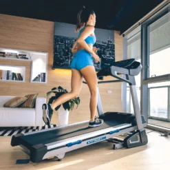 XTERRA Fitness Laufband TRX4500 22 XTERRA Fitness Laufband TRX4500 -Cardio Fitness Verkäufe xterra fitness laufband trx4500 lifestyle lauftraining 3000x3000 2025 scaled